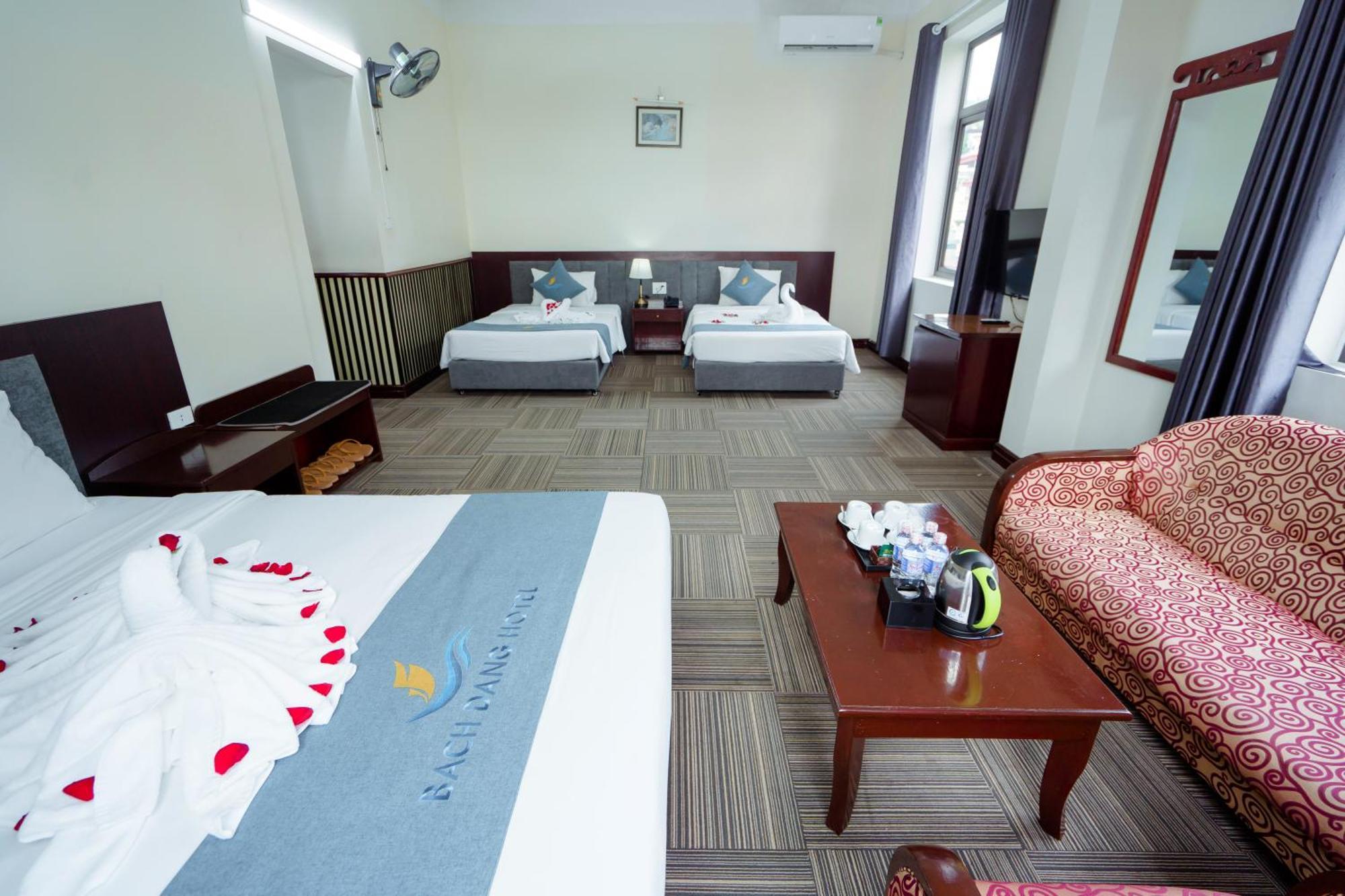 Bach Dang Ha Long Hotel ภายนอก รูปภาพ