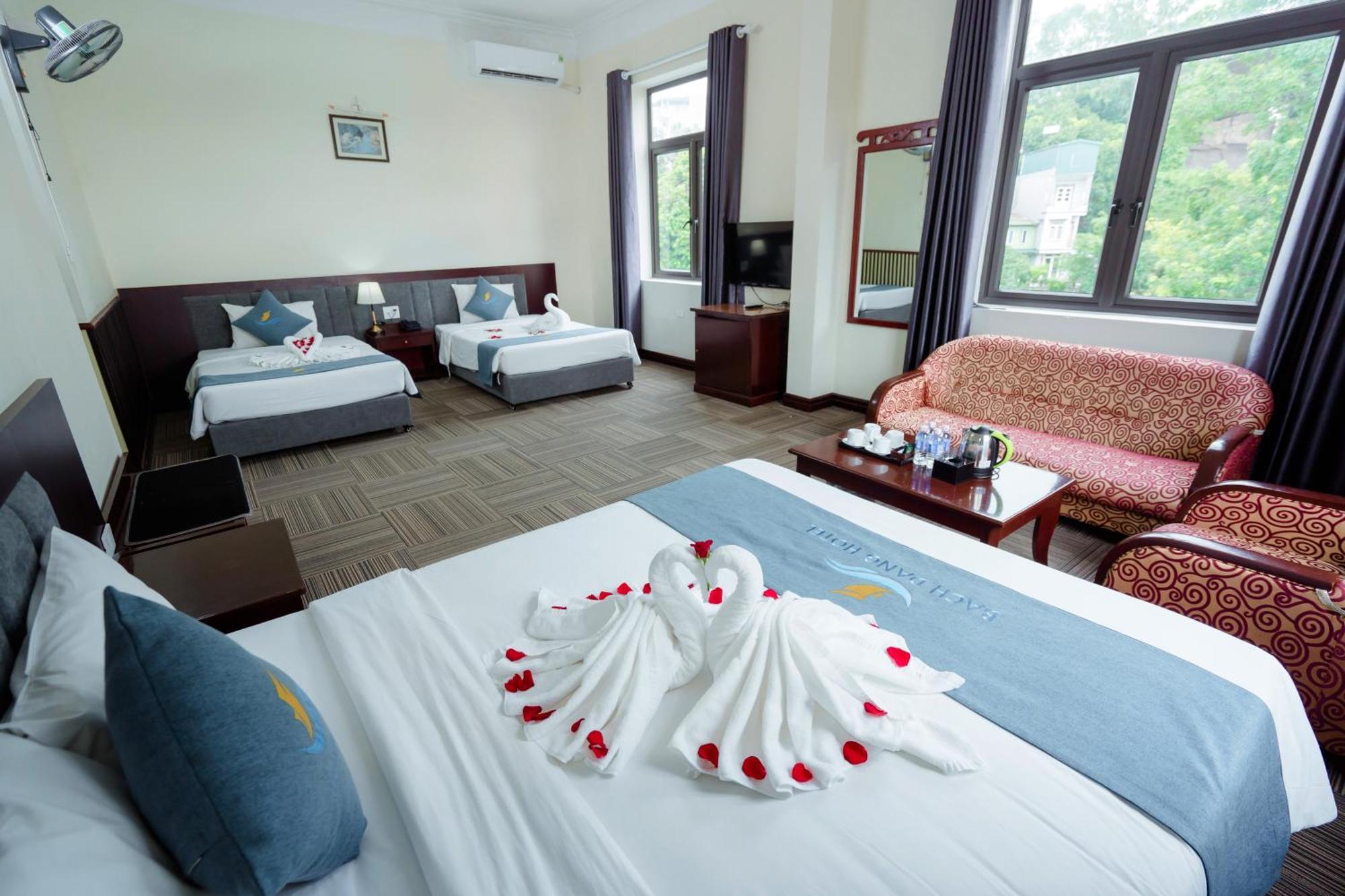 Bach Dang Ha Long Hotel ภายนอก รูปภาพ